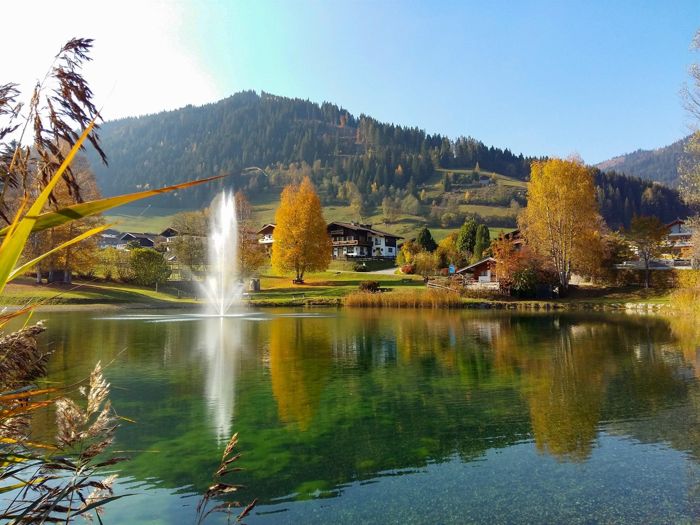 Badesee im Herbst